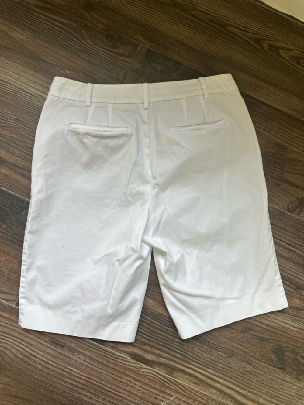 Talbots The Perfect Shorts White Mid-Length Pull-On Bermuda Shorts - Picture 3 of 12